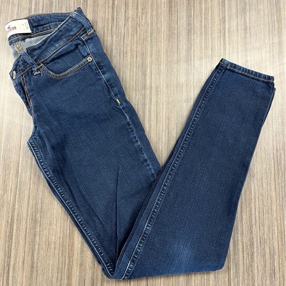 Hollister pants